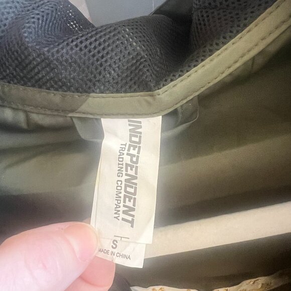 Band Merch, Nothing But Thieves Embroidered Windbreaker Jacket - Picture 5 of 6